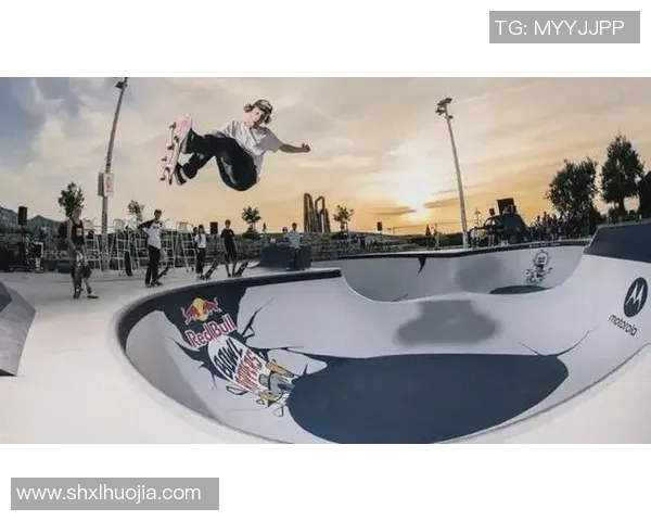 重庆攀岩队在世界滑板锦标赛中的拼搏历程与荣耀时刻分享